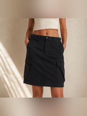 Aritzia TNA Supply Cargo Midi Skirt - Size 2